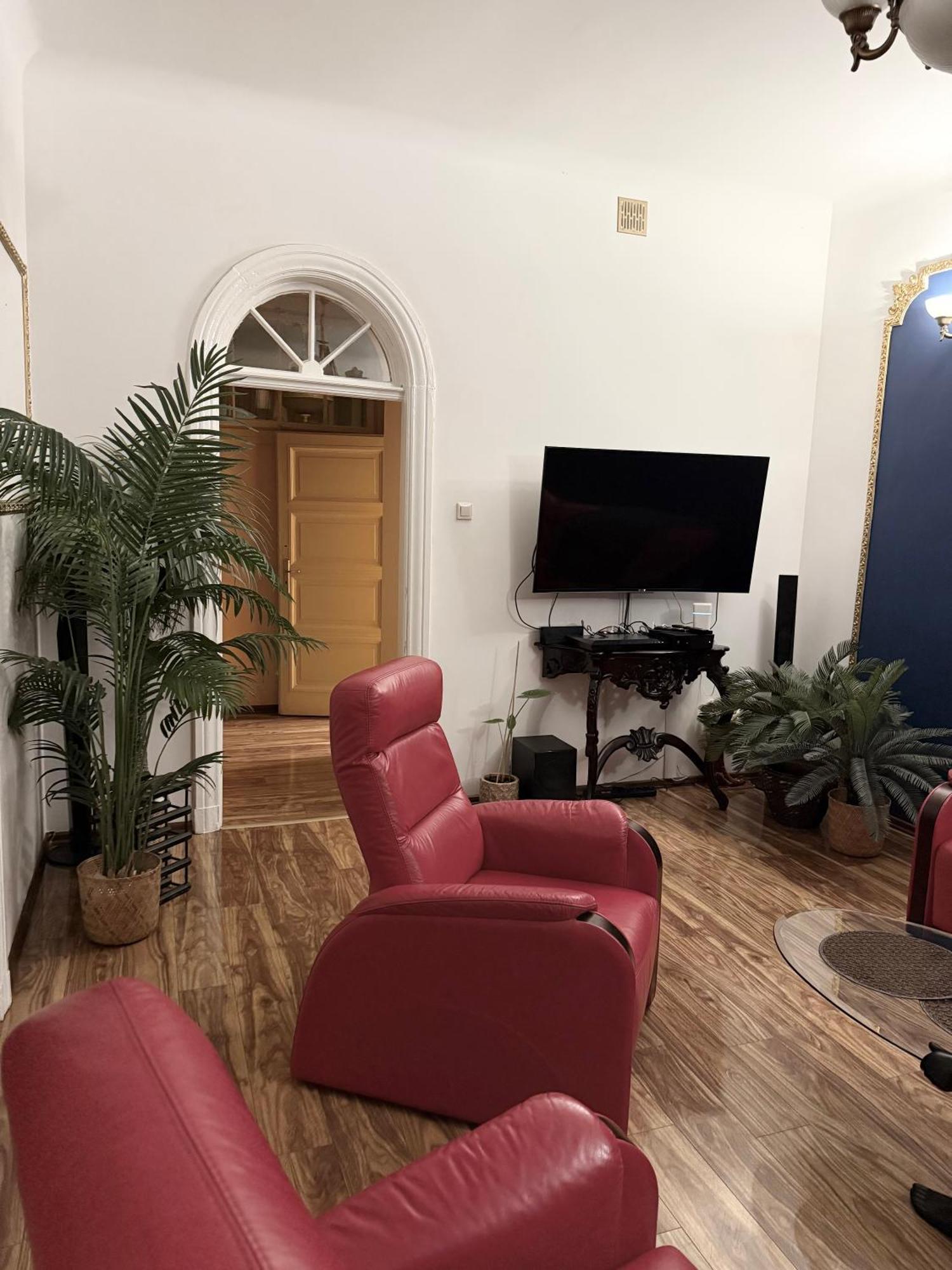 Exclusive Chmielna Street 95m2 *