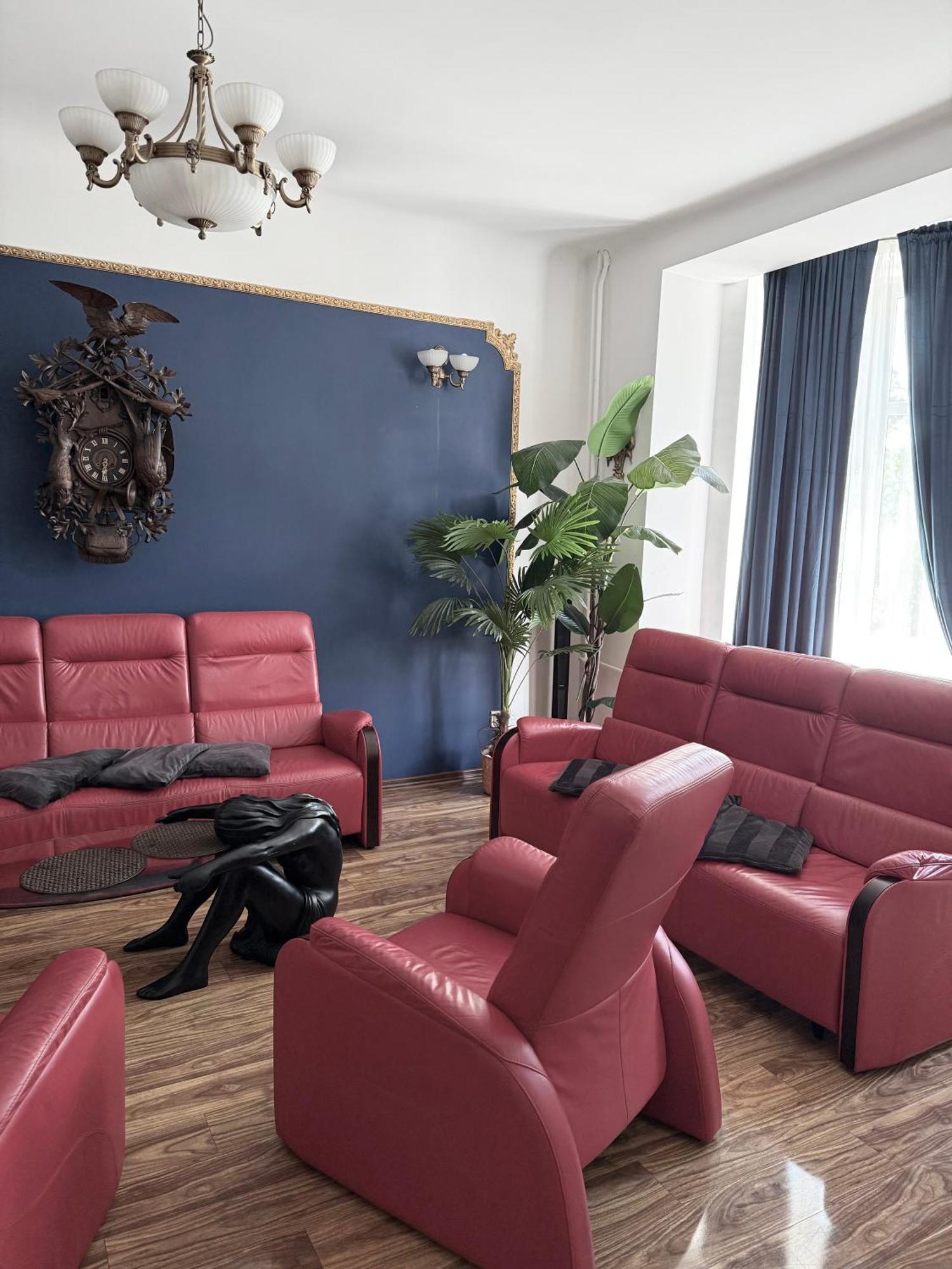 Exclusive Chmielna Street 95m2 Apartment Warsaw